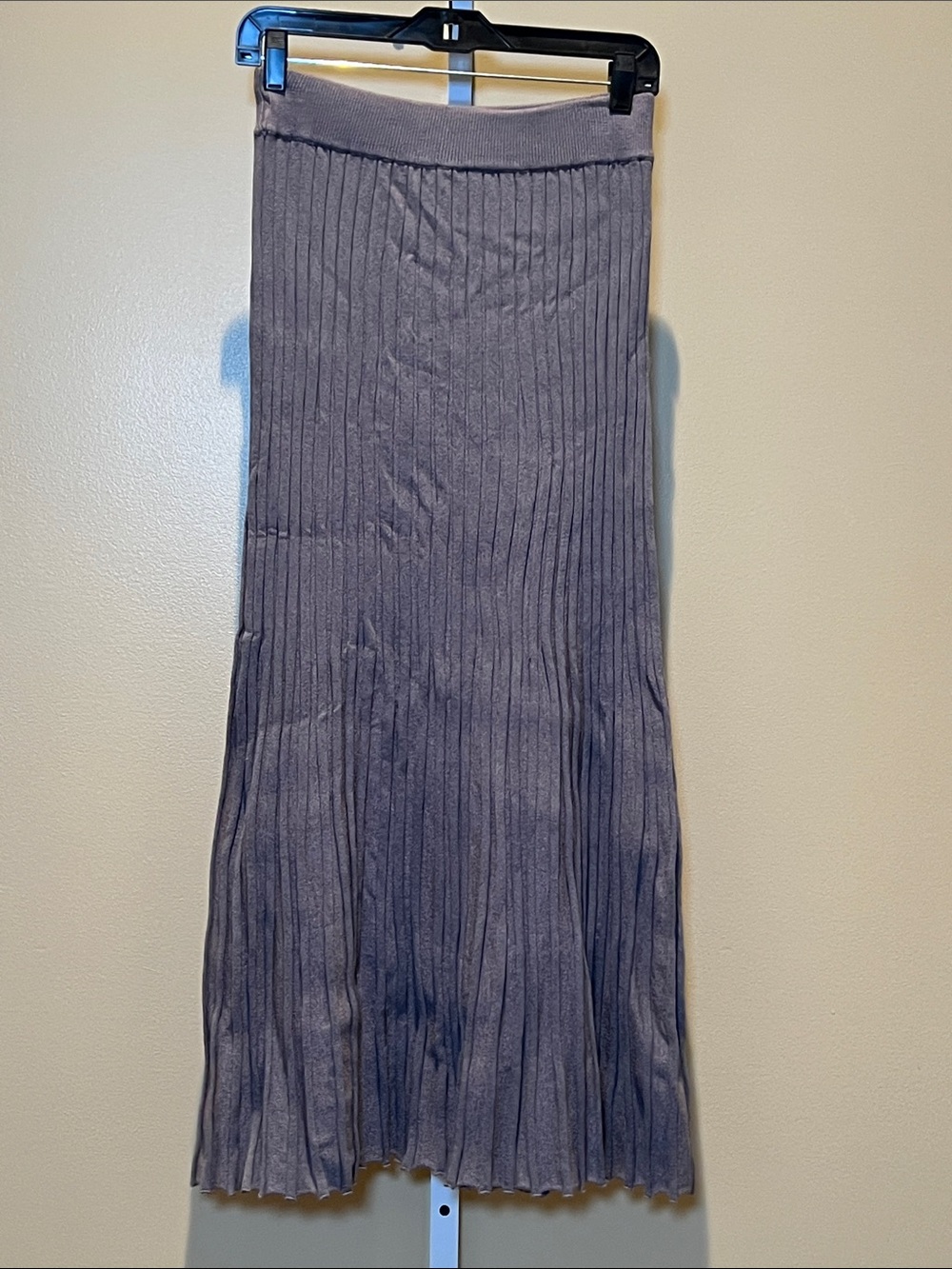 Ribbed Knit Maxi Skirt in Grey
